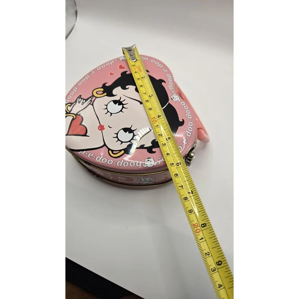 Betty Boop Heart Shaped Tin Purse Handbag Pink 1999 Fleischer Studios Vintage